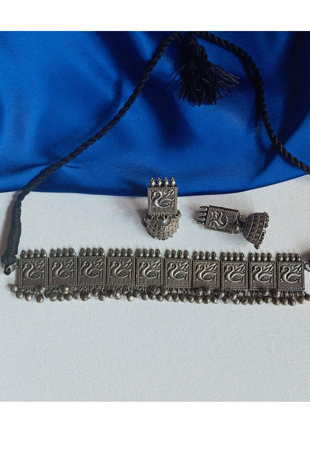 Hansinii - Premium Quality Oxidised Choker Necklace Set