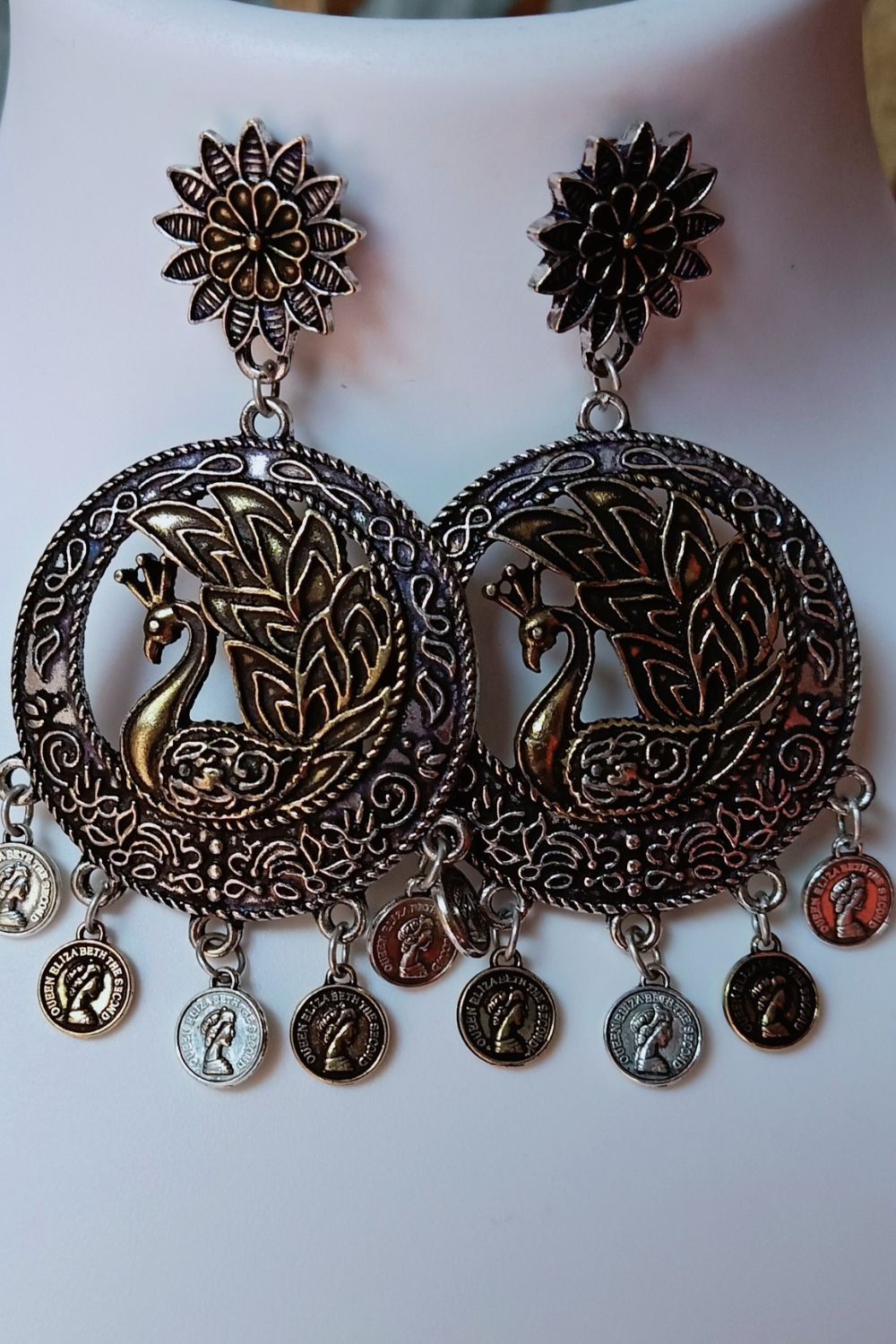 Geeta - Oxidised Dual-Tone Dangler