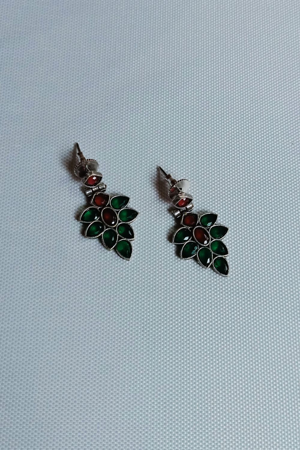 Indu (Green & Red) - Premium Quality Oxidised Dangler