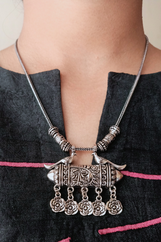 Kopal - Medium Size Oxidised Chain Necklace with Pendant