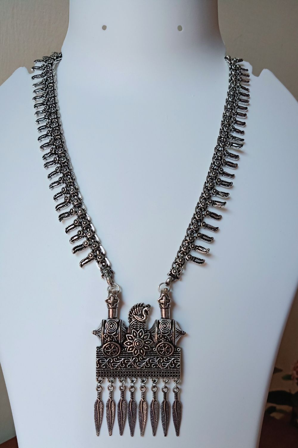 Lata - Medium Size Oxidised Pendant Necklace