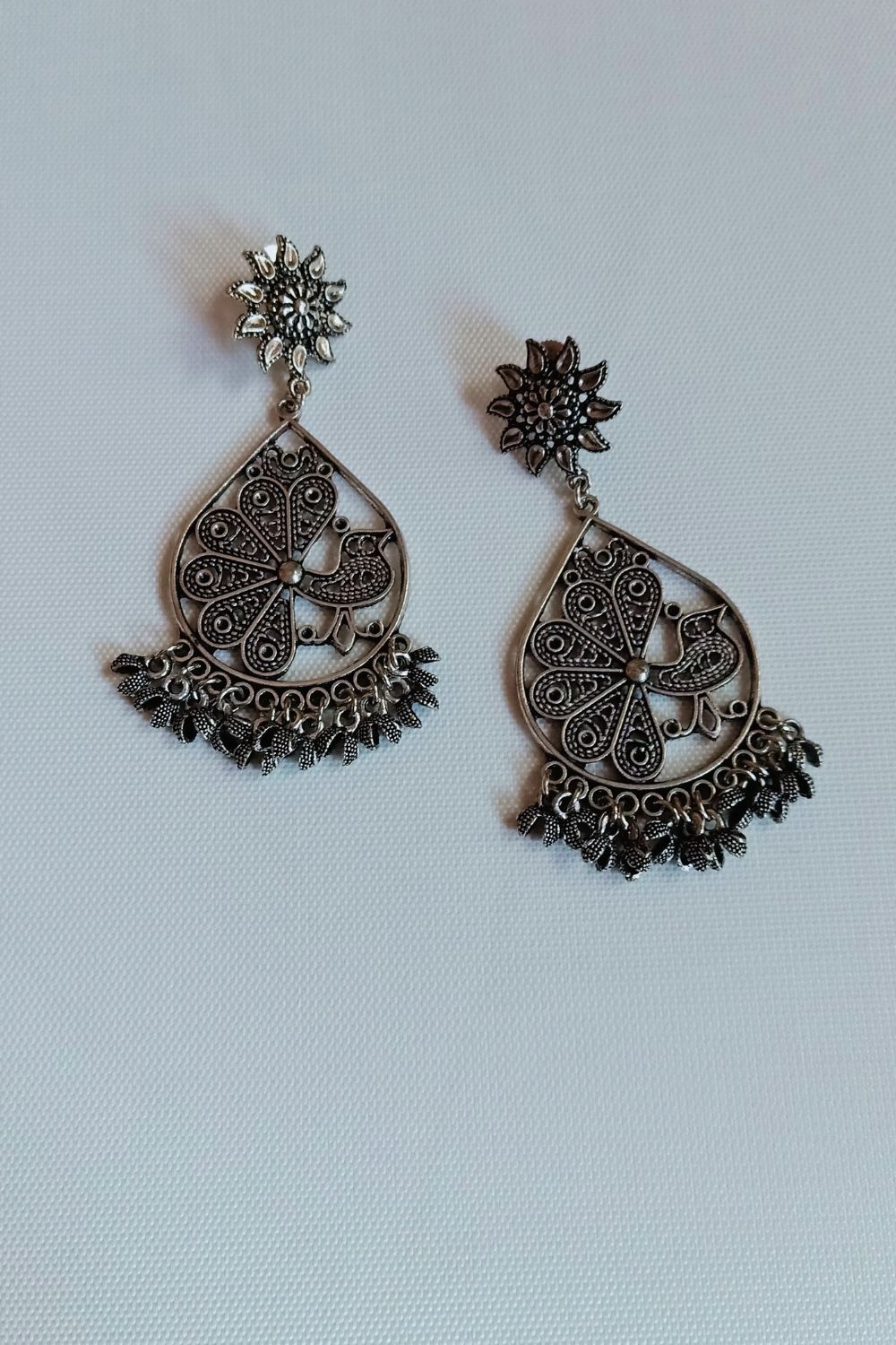 Pakhii - Oxidised Dangler