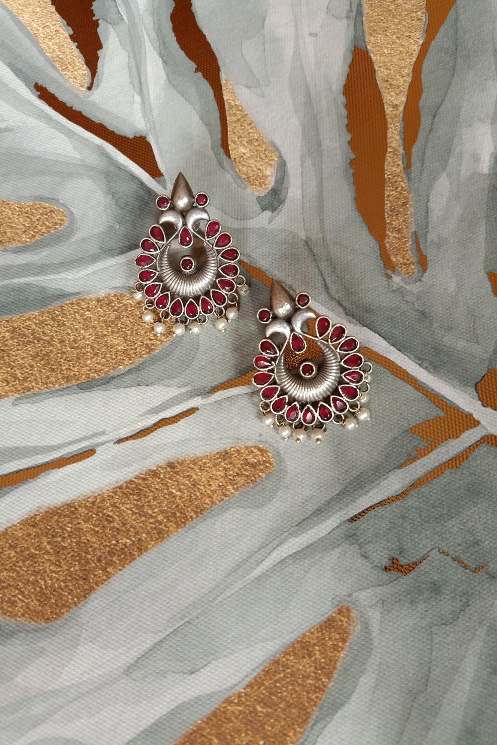 Ratna (Red) - Premium Quality Oxidised Stud