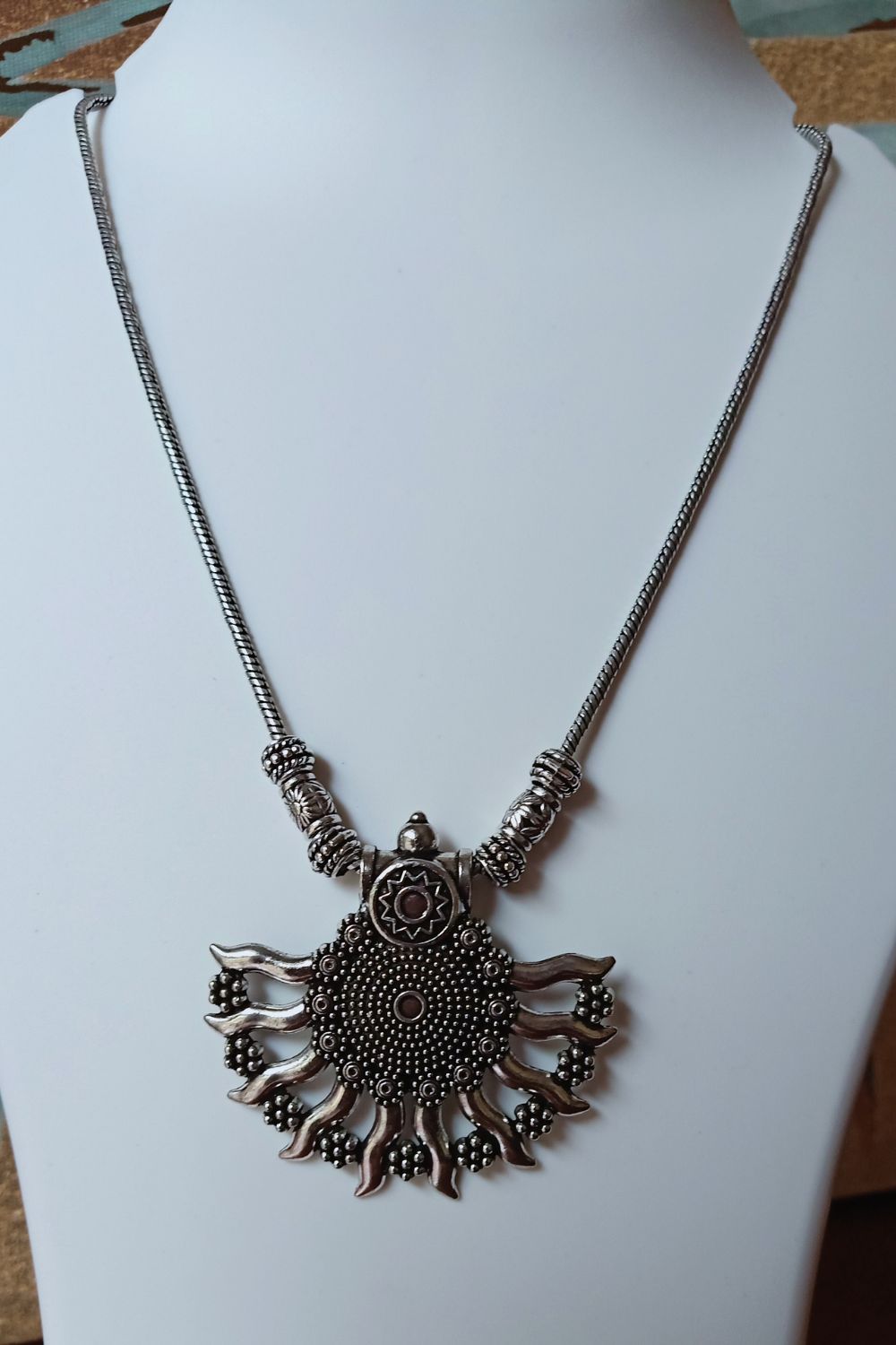 Sunny - Medium Size Oxidised Chain Necklace with Pendant